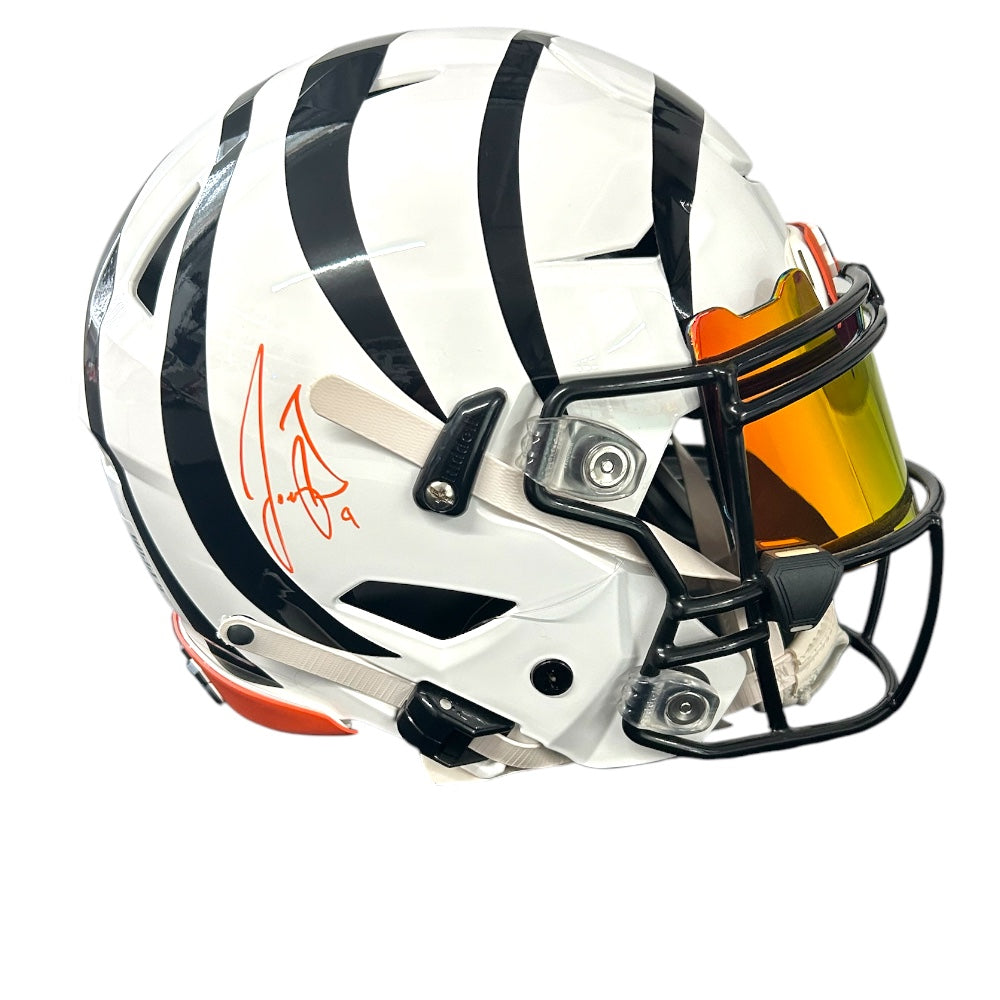 bengals speedflex helmet JOE BURROW SIGNED CINCINATTI BENGALS SPEEDFLEX – Treasure Cove Collectibles